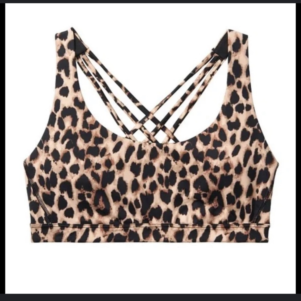NWT VS pink sports bra 🖤